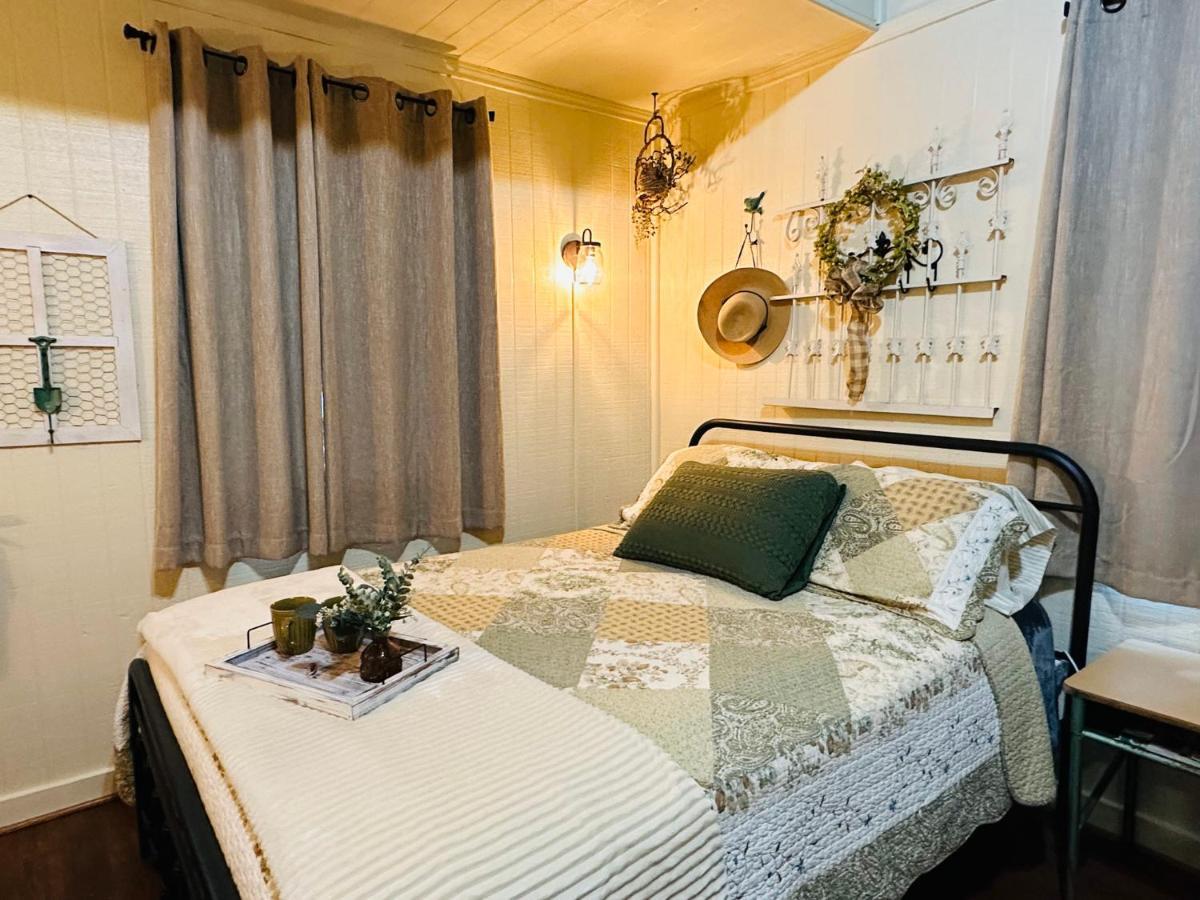 Acorn Hideaways Canton Unwind At Green Gables Suite For Up To 3 Kültér fotó